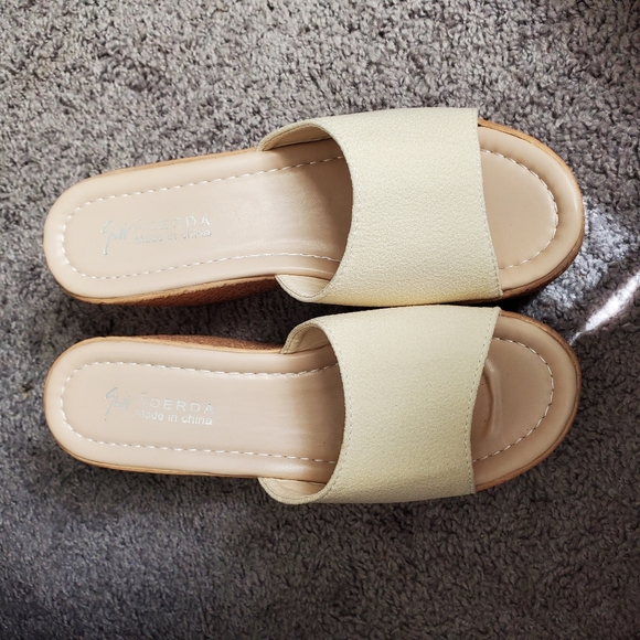 *SOLD* - Picture 2 of 4